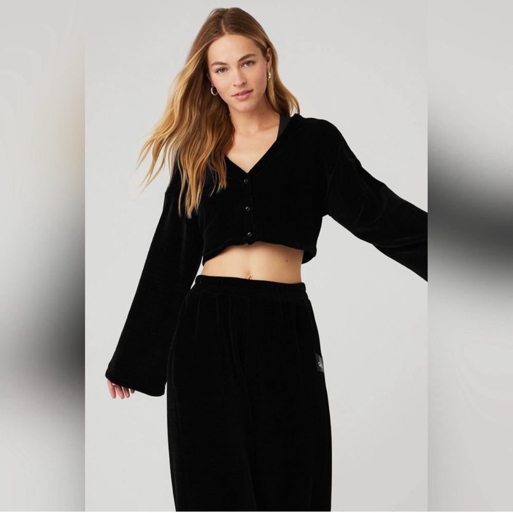 ALO Yoga Black Cropped Button-Up Jacket